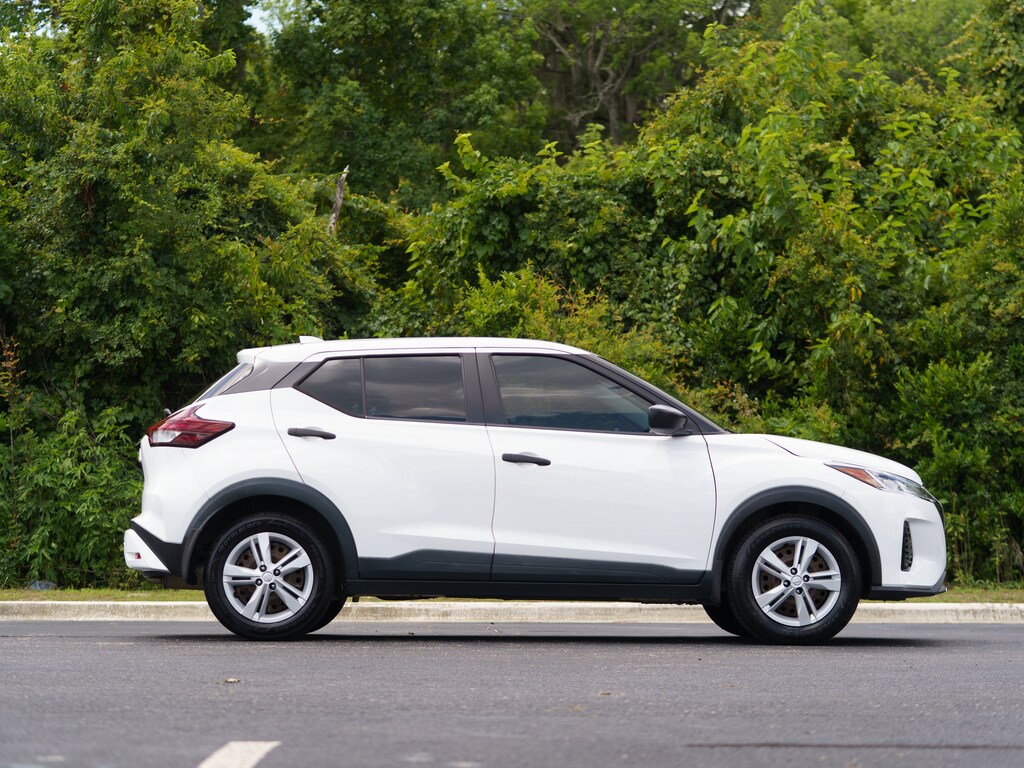 Used 2021 Nissan Kicks S SUV