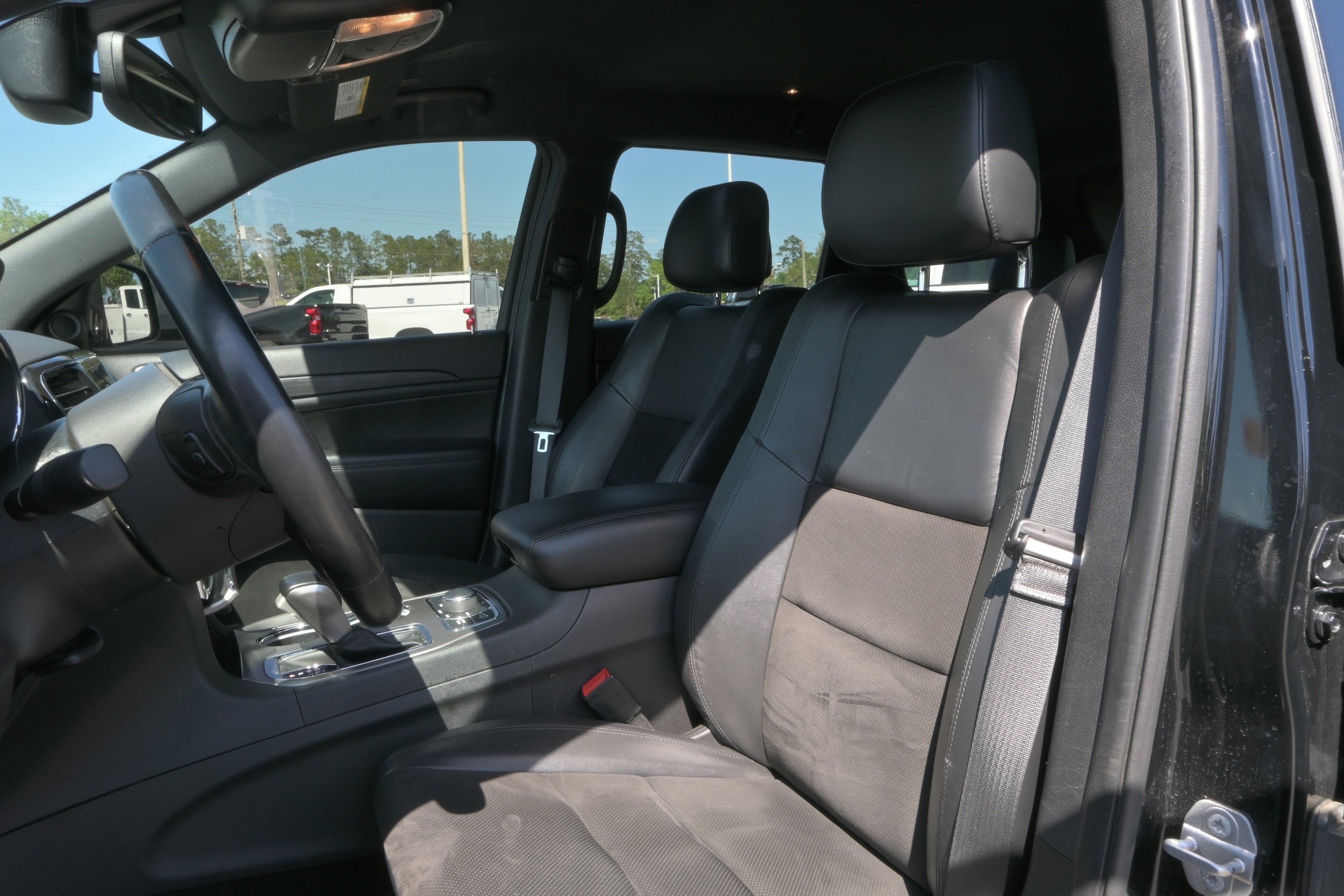 2022 Jeep Grand Cherokee WK Laredo X photo 3