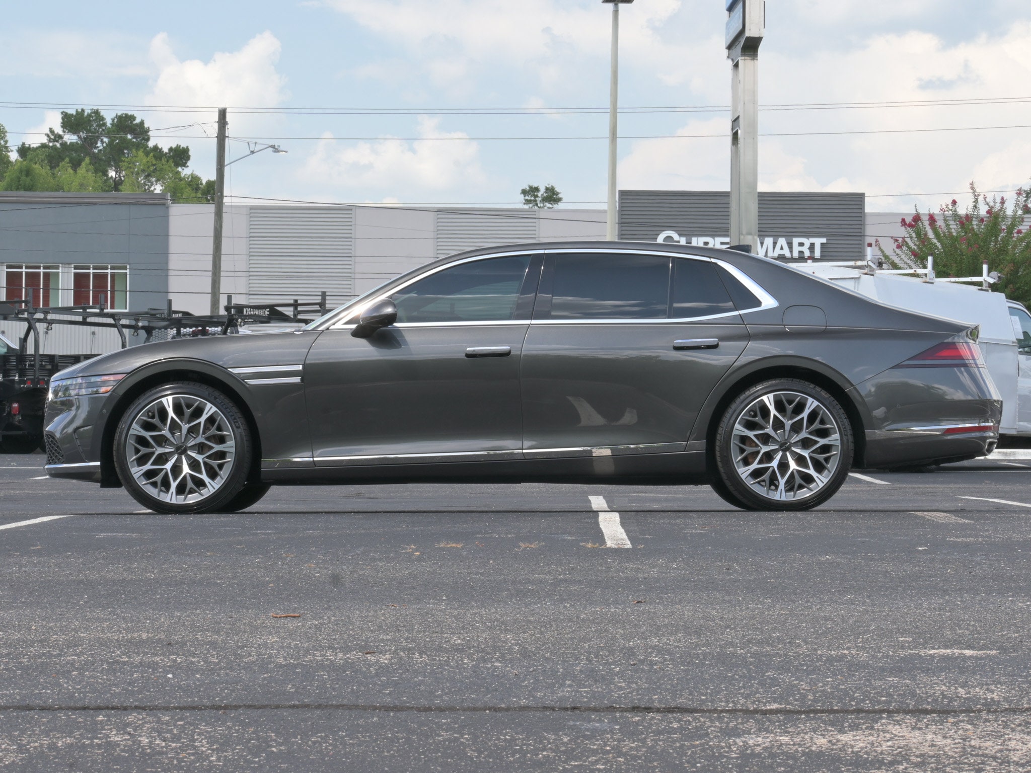 Genesis G90 E-SC