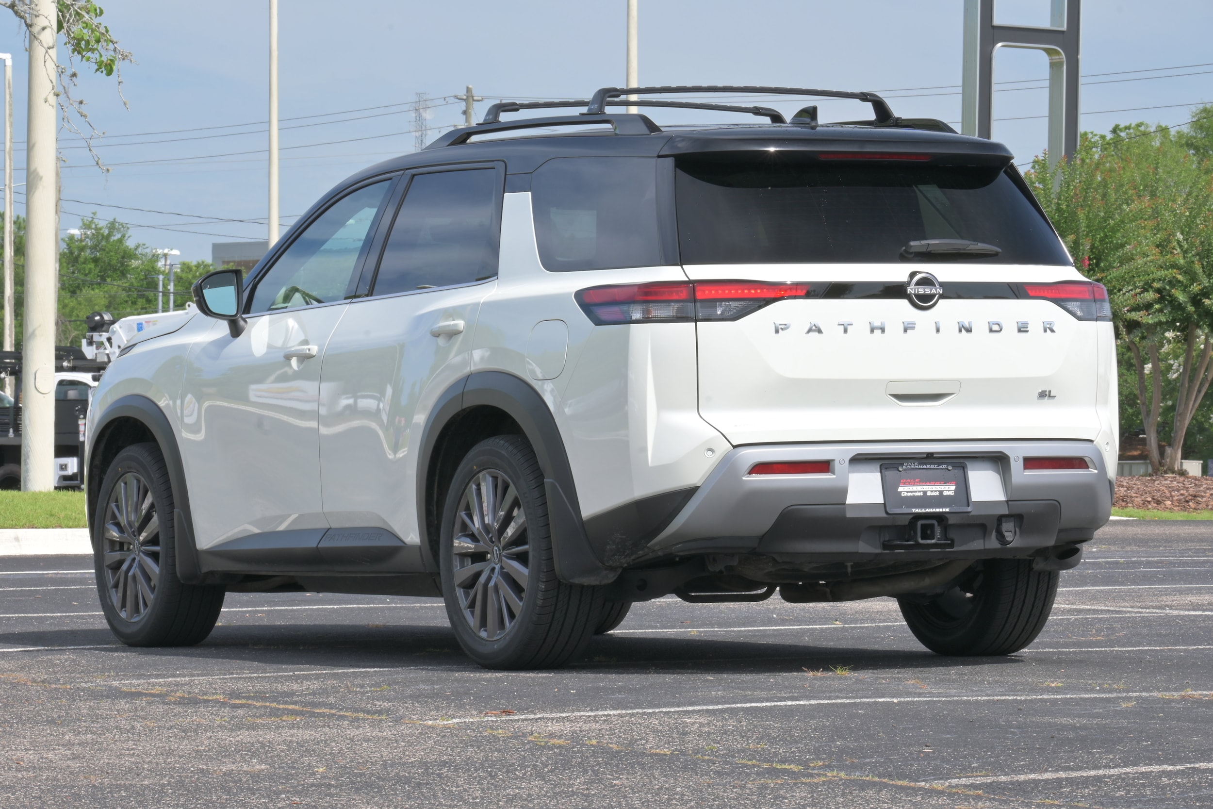 Nissan Pathfinder SL