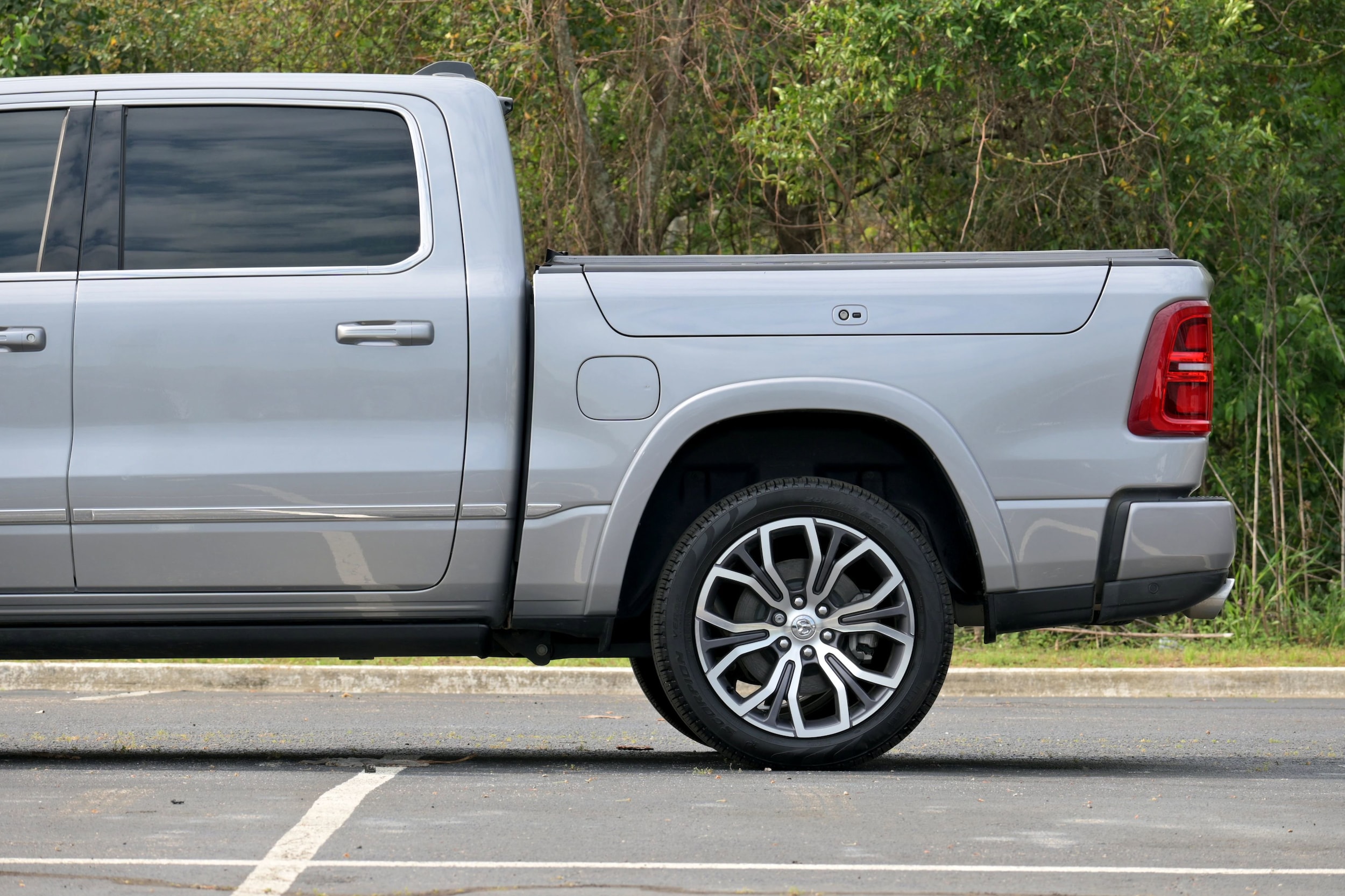 2025 Ram 1500 Tungsten photo 4