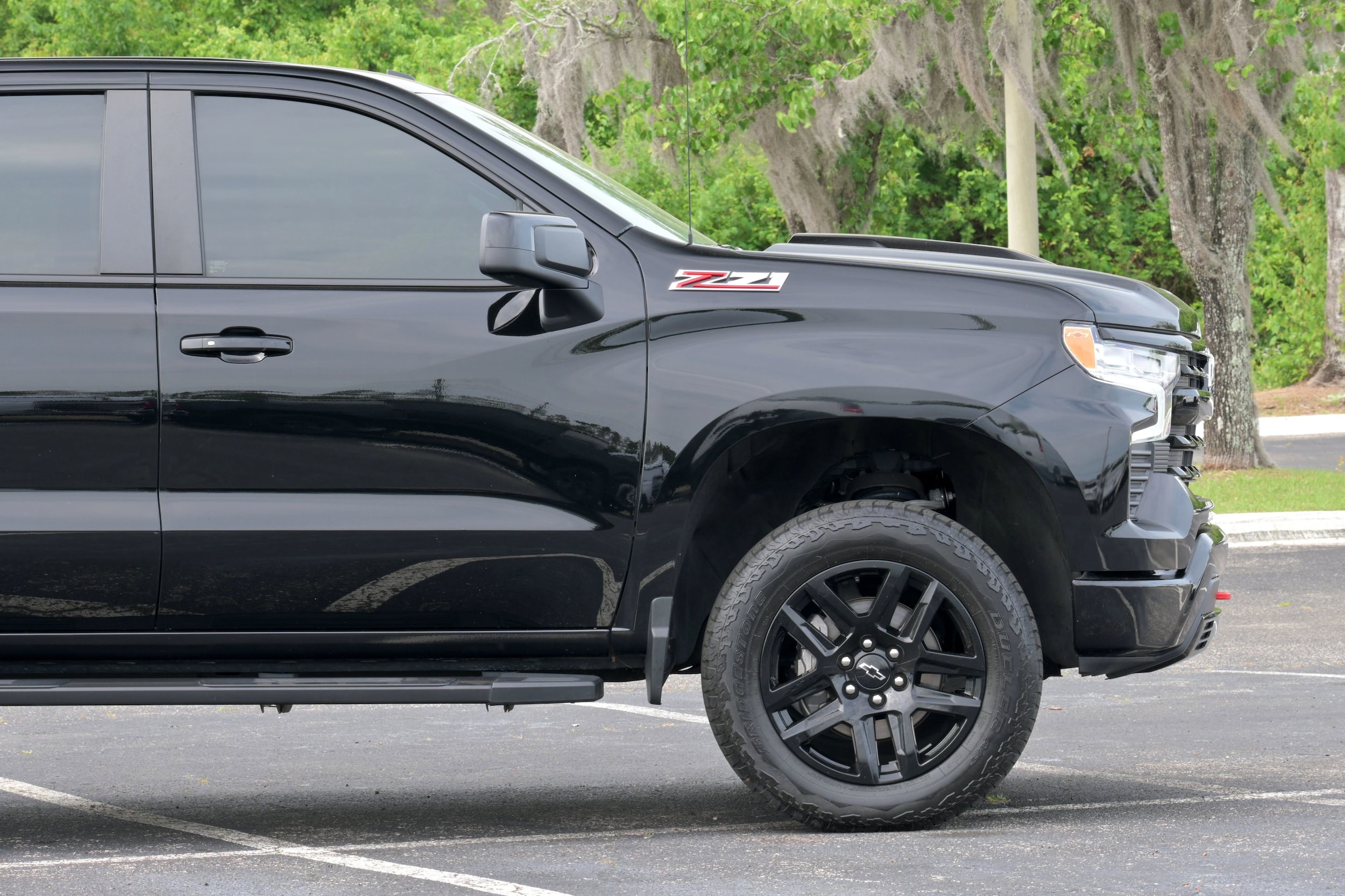 2023 Chevrolet Silverado 1500 LT Trail Boss photo 4