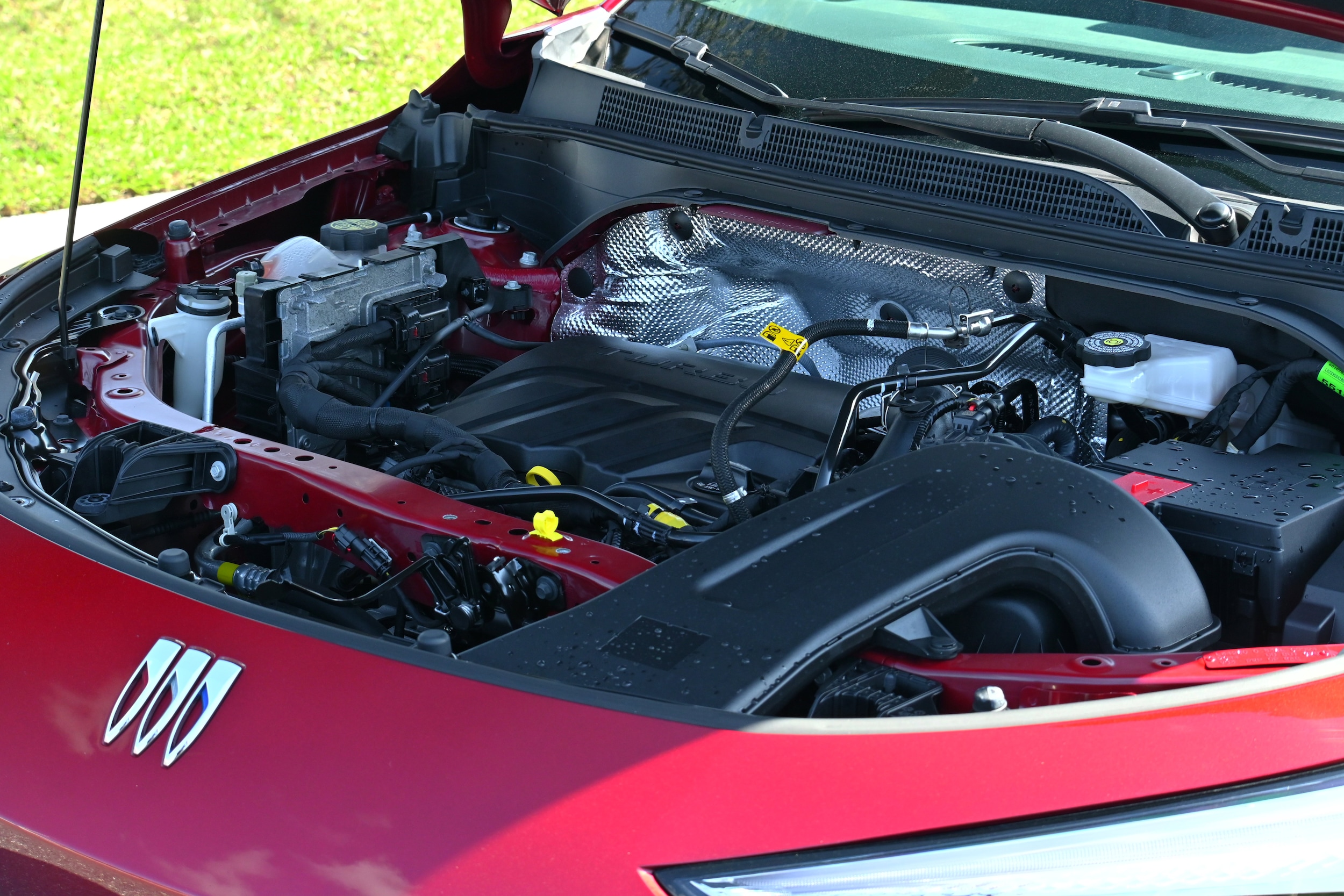 2024 Buick Envista Avenir photo 3