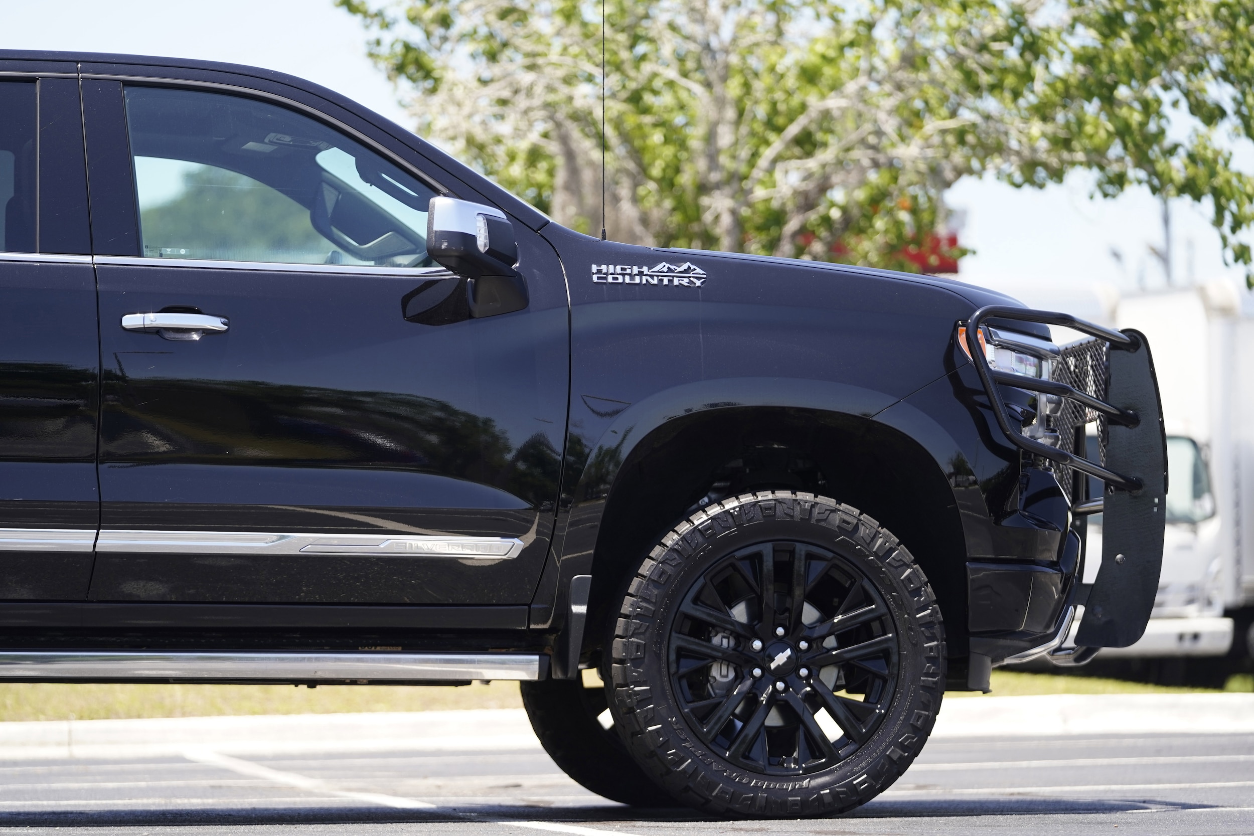 2024 Chevrolet Silverado 1500 High Country photo 5