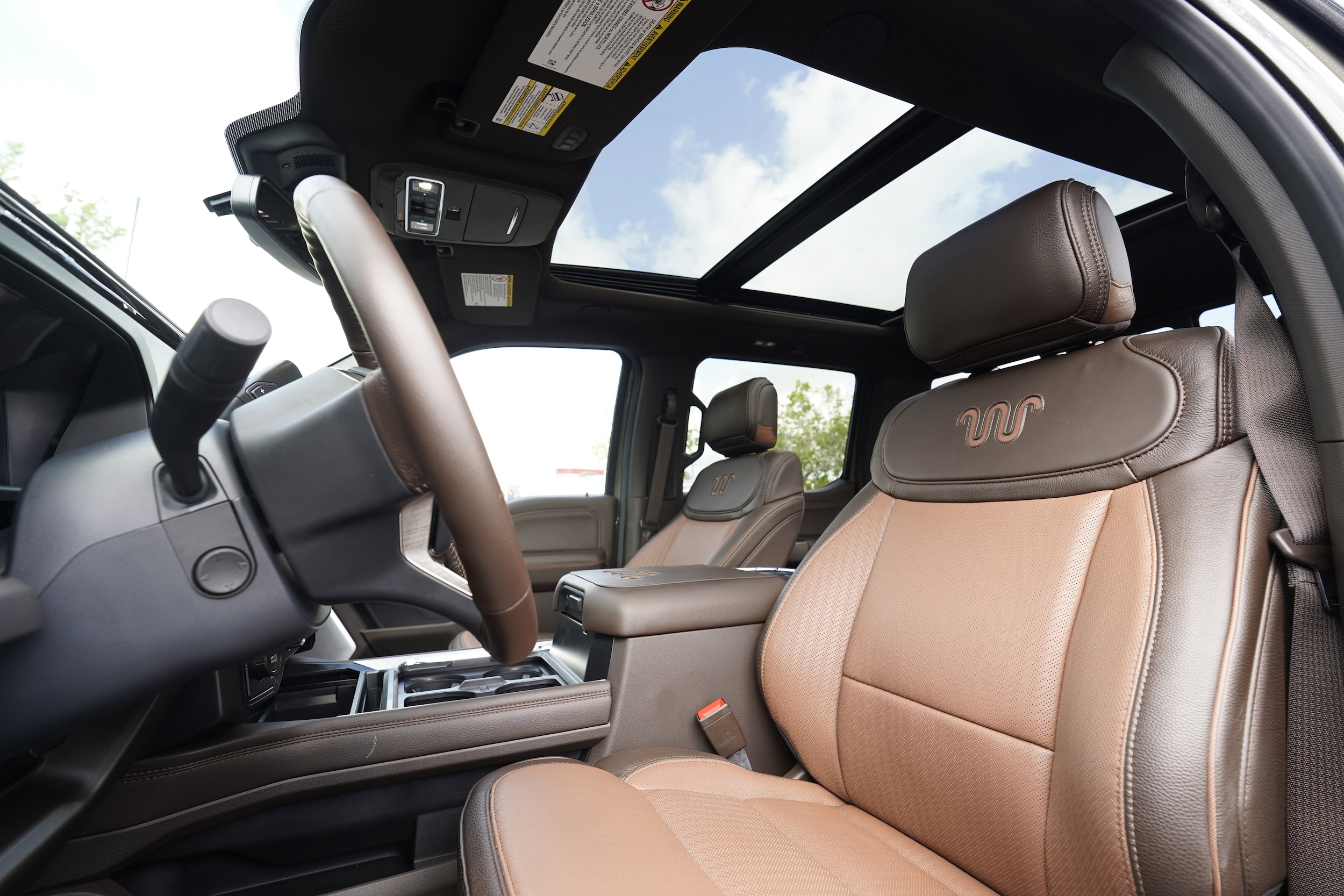 2026 Ford Super Duty F-450 DRW King Ranch photo 3