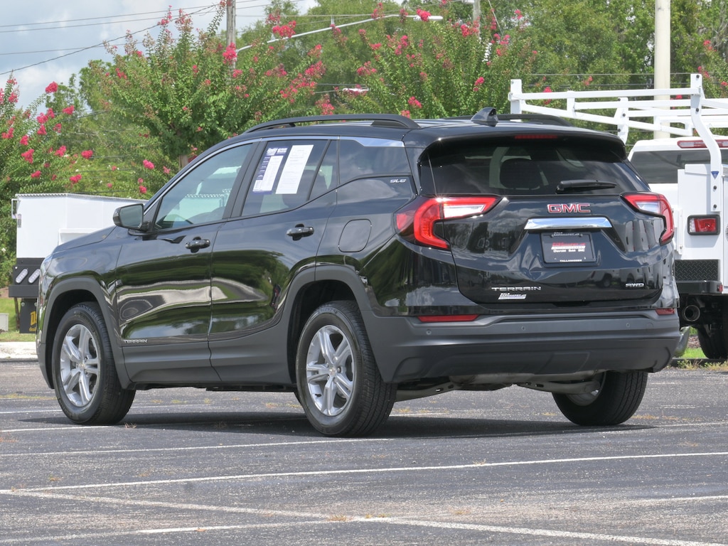 Used 2024 GMC Terrain SLE SUV