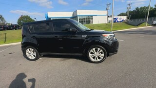 2016 Kia Soul + Hatchback