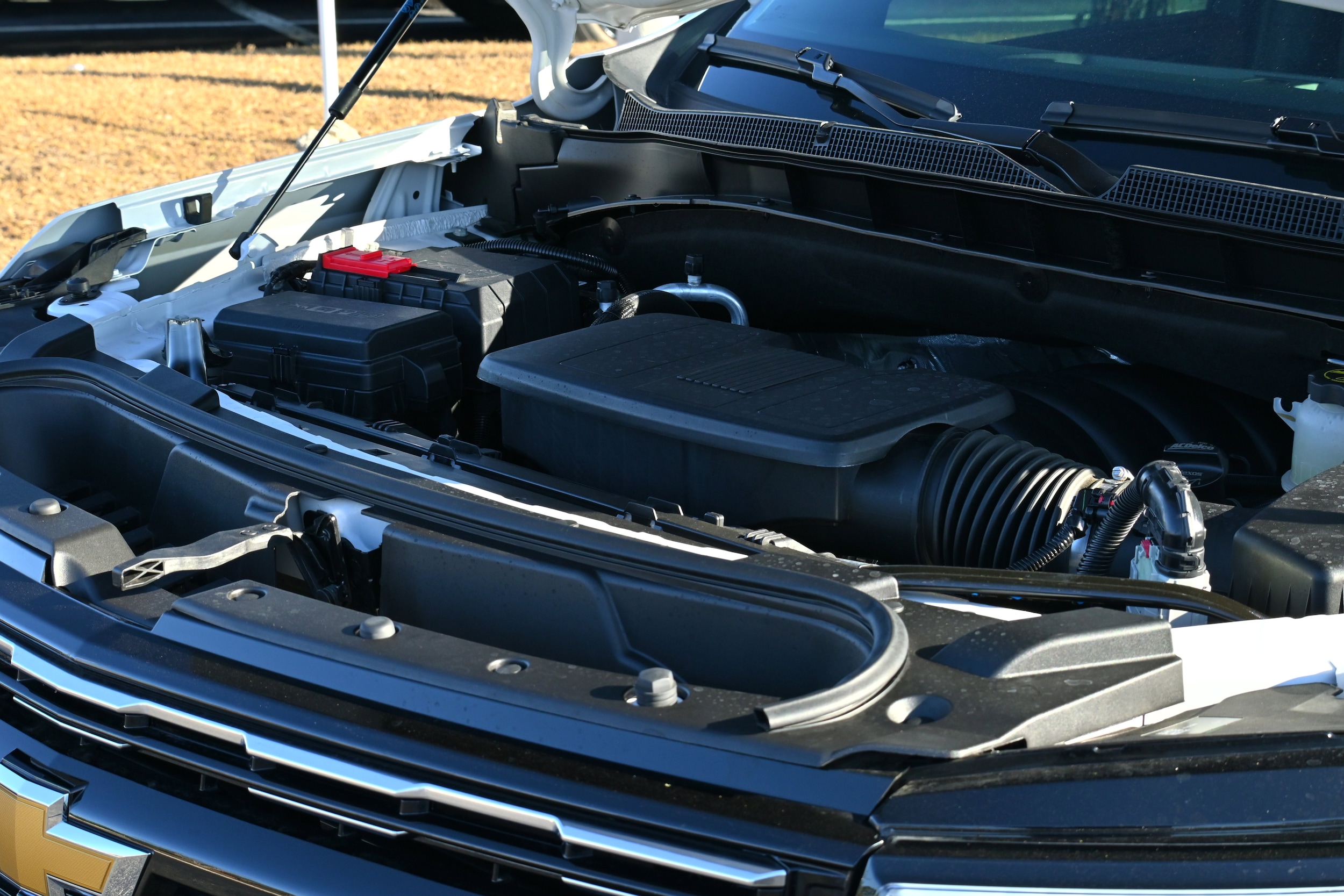 2025 Chevrolet Suburban High Country photo 6