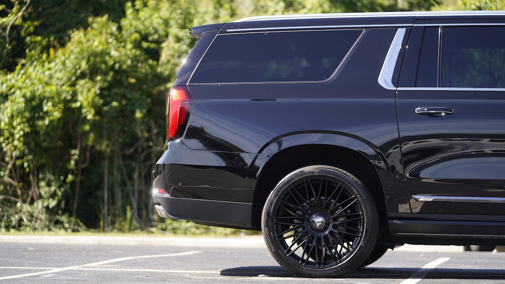 Used 2025 GMC Yukon XL Denali Ultimate SUV