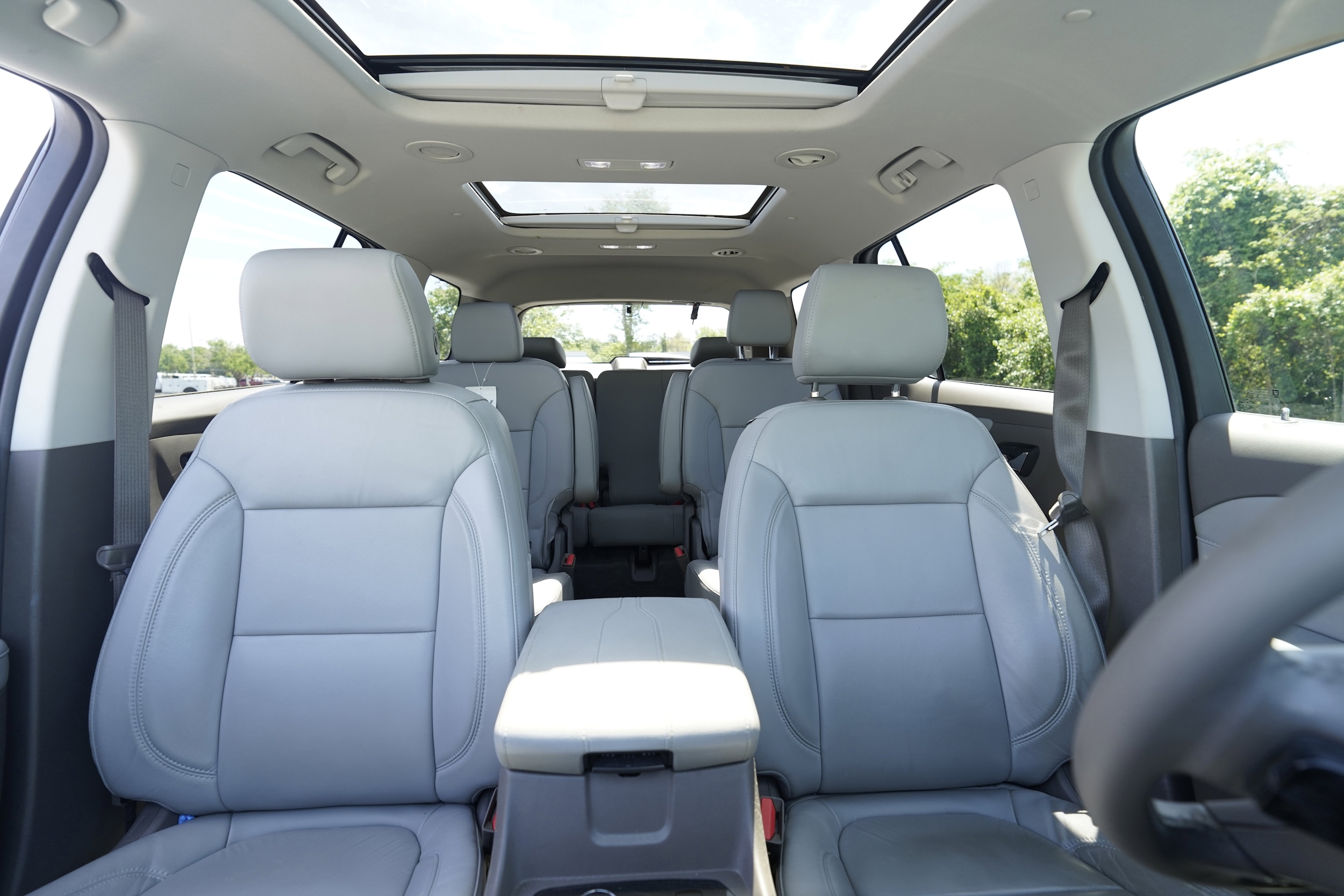 2019 Chevrolet Traverse LT Leather photo 3