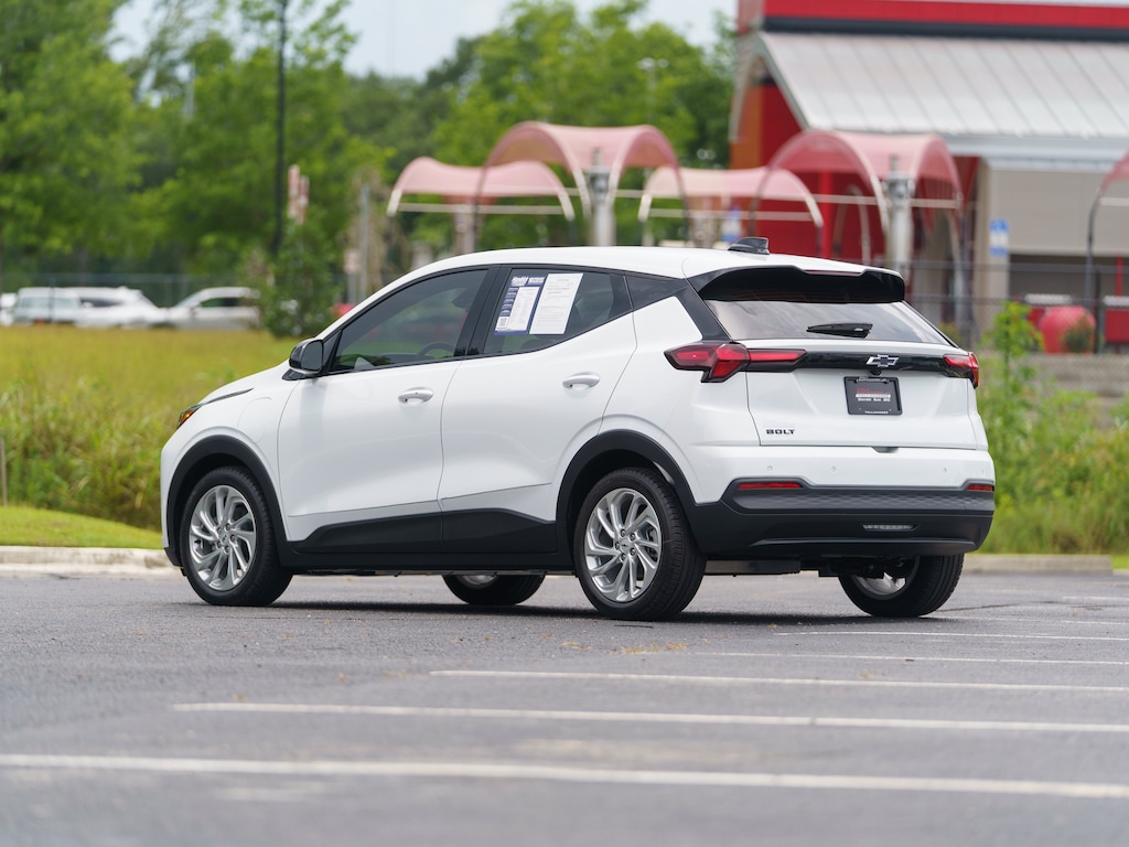 Used 2027 Chevrolet Bolt LT SUV