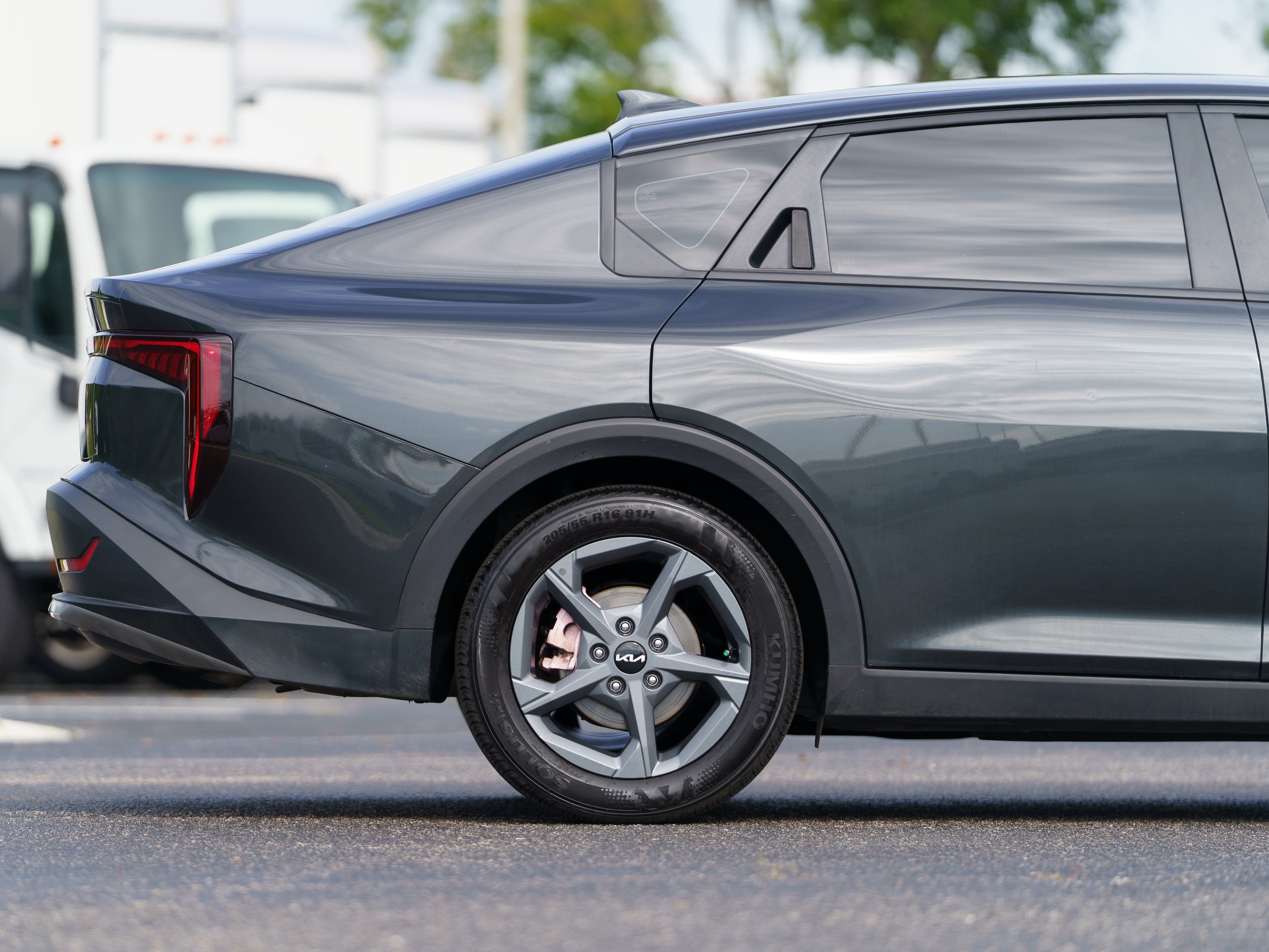 Kia K4 LXS