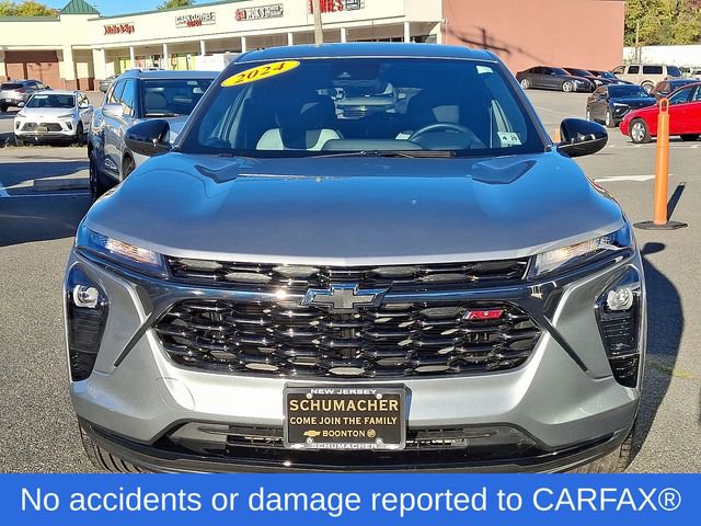 2024 Chevrolet Trax photo 2