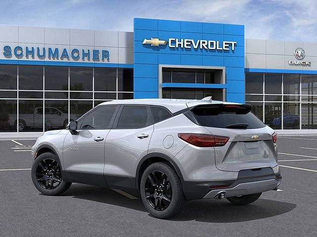 2025 Chevrolet Blazer 2LT photo 2