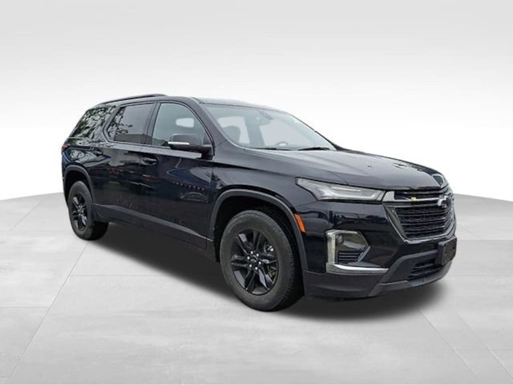 Used 2023 Chevrolet Traverse LT Cloth SUV