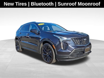 2022 CADILLAC XT4 Luxury SUV