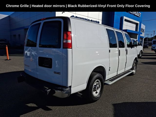 2025 GMC Savana Cargo Work Van - Photo 10