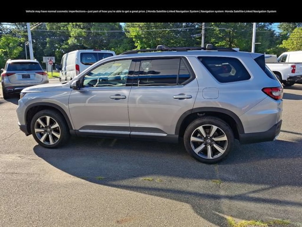 Used 2025 Honda Pilot Touring SUV