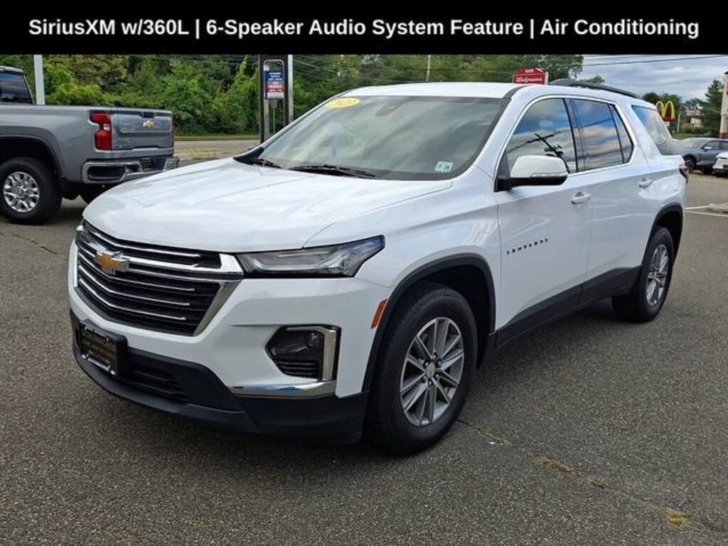 Used 2023 Chevrolet Traverse LT Cloth SUV