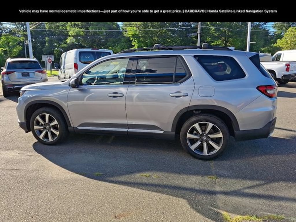 Used 2025 Honda Pilot Touring SUV