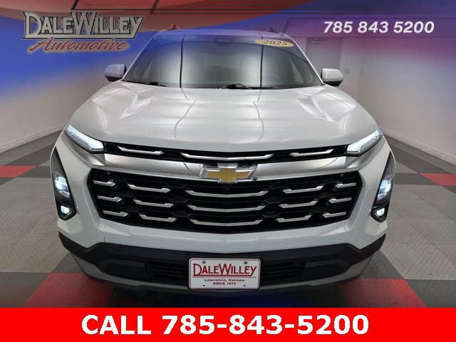 Used 2025 Chevrolet Equinox LT with VIN 3GNAXPEG4SL195273 for sale in Kansas City