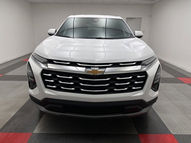 2026 Chevrolet Equinox LT photo 2