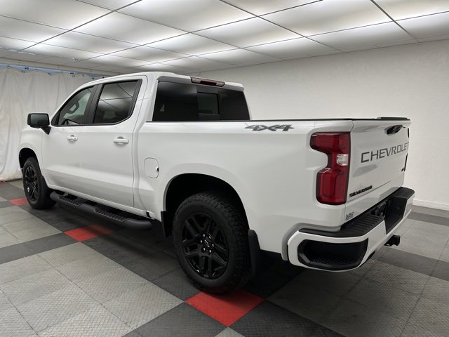 2025 Chevrolet Silverado 1500 RST photo 3