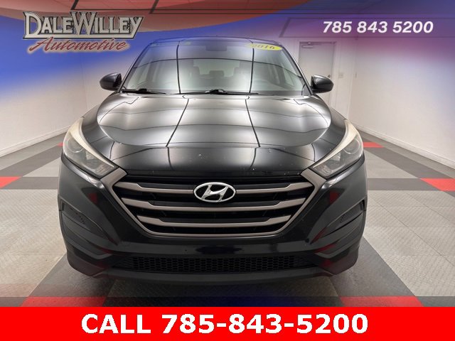 Used 2016 Hyundai Tucson SE with VIN KM8J23A41GU164003 for sale in Kansas City