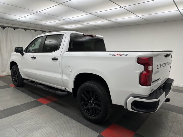 2025 Chevrolet Silverado 1500 Custom photo 4