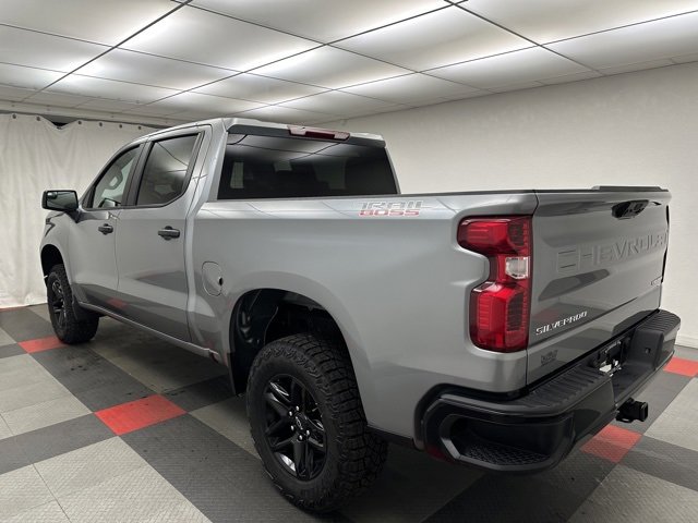 2026 Chevrolet Silverado 1500 Custom Trail Boss photo 2