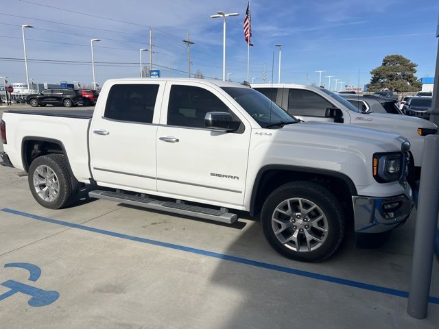2018 GMC Sierra 1500 SLT's photo