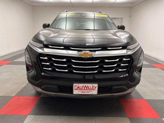 Used 2025 Chevrolet Equinox LT with VIN 3GNAXPEG0SL284046 for sale in Kansas City