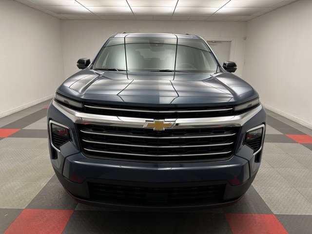 2026 Chevrolet Traverse photo 2