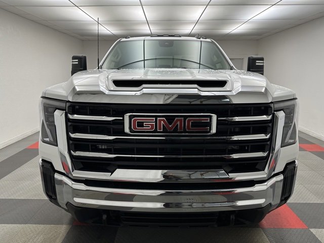 2026 Gmc Sierra 2500 HD SLE photo 2