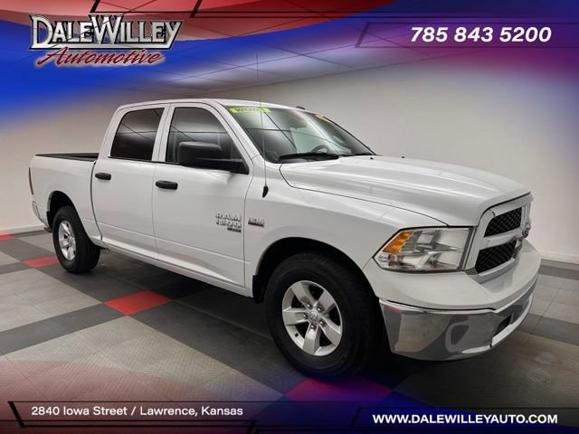 2022 RAM 1500 Classic Tradesman Crew Cab 5'7's photo