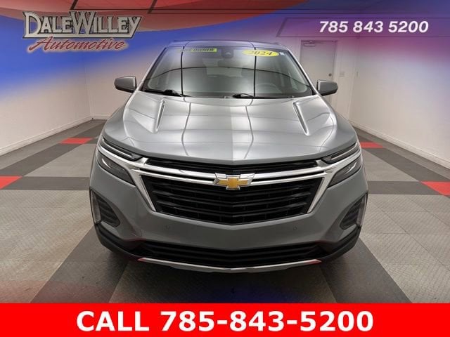 Used 2024 Chevrolet Equinox LT with VIN 3GNAXKEG5RS127860 for sale in Kansas City