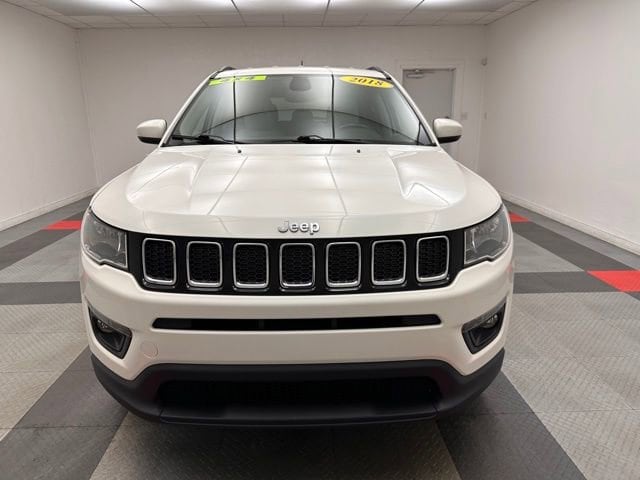 Used 2018 Jeep Compass Latitude with VIN 3C4NJDBB3JT205552 for sale in Kansas City