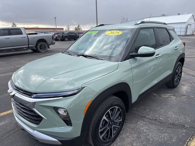 2025 Chevrolet Trailblazer LT's photo