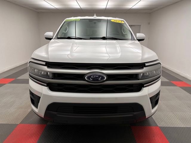 Used 2024 Ford Expedition XLT with VIN 1FMJU1J81REA41915 for sale in Kansas City