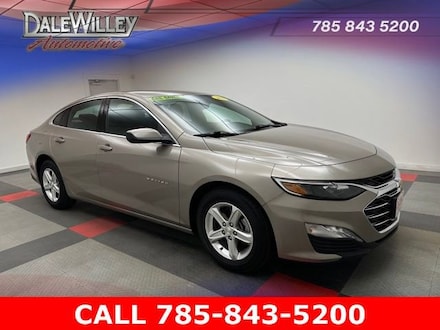 2023 Chevrolet Malibu LT Car