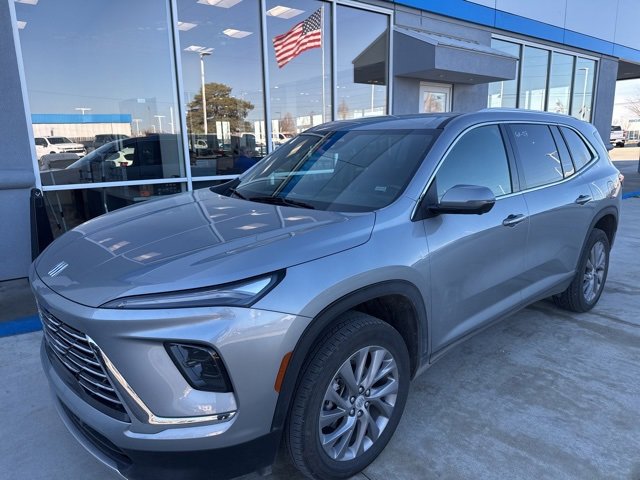 2025 Buick Enclave Preferred's photo