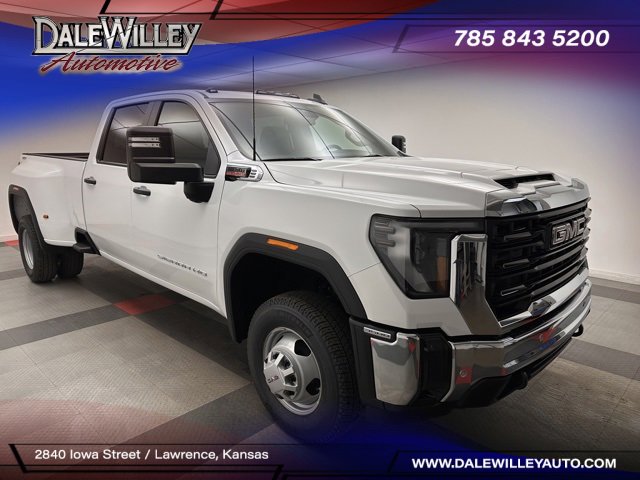 2026 GMC Sierra 3500HD Pro's photo