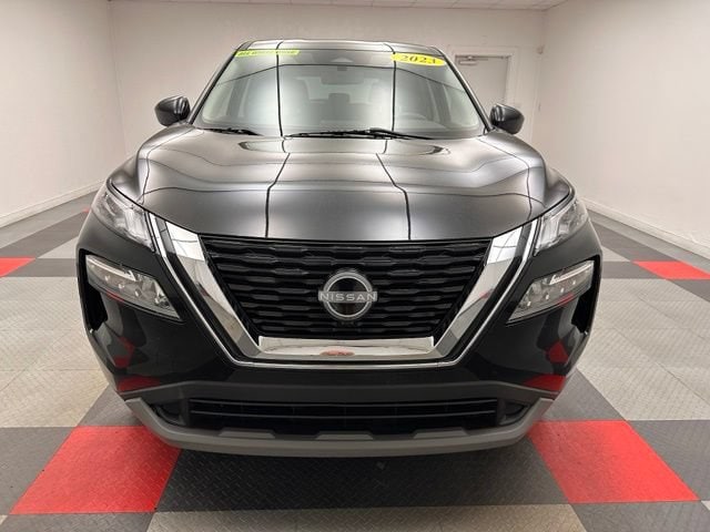 Used 2023 Nissan Rogue SV with VIN JN8BT3BB1PW471067 for sale in Kansas City
