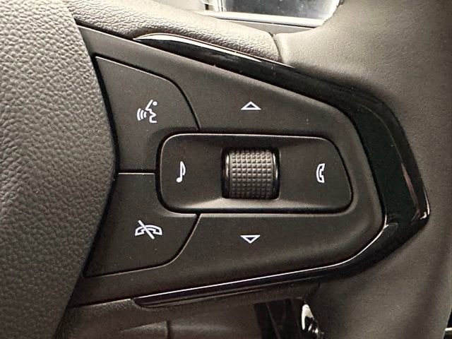 2027 Chevrolet Bolt RS - Photo 11