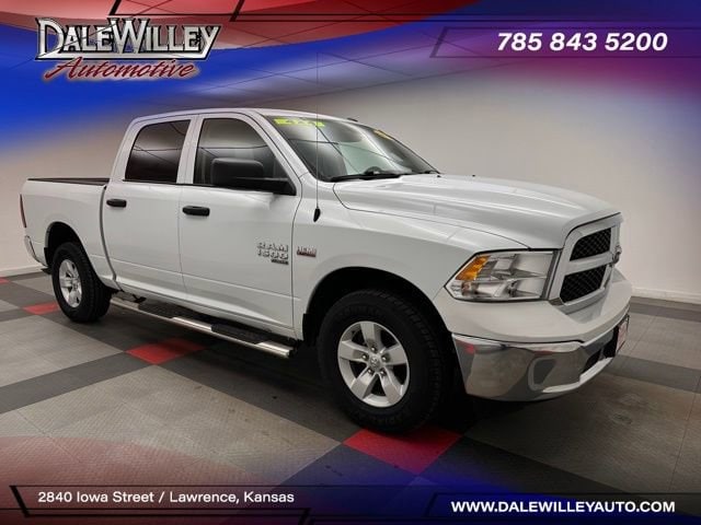 2022 RAM 1500 Classic Tradesman 4x4 Crew Cab 5'7's photo