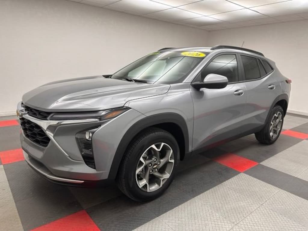 Used 2026 Chevrolet Trax LT SUV