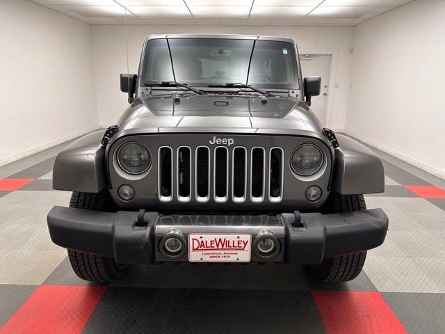 Used 2018 Jeep Wrangler JK Unlimited Sahara with VIN 1C4BJWEG7JL852117 for sale in Kansas City