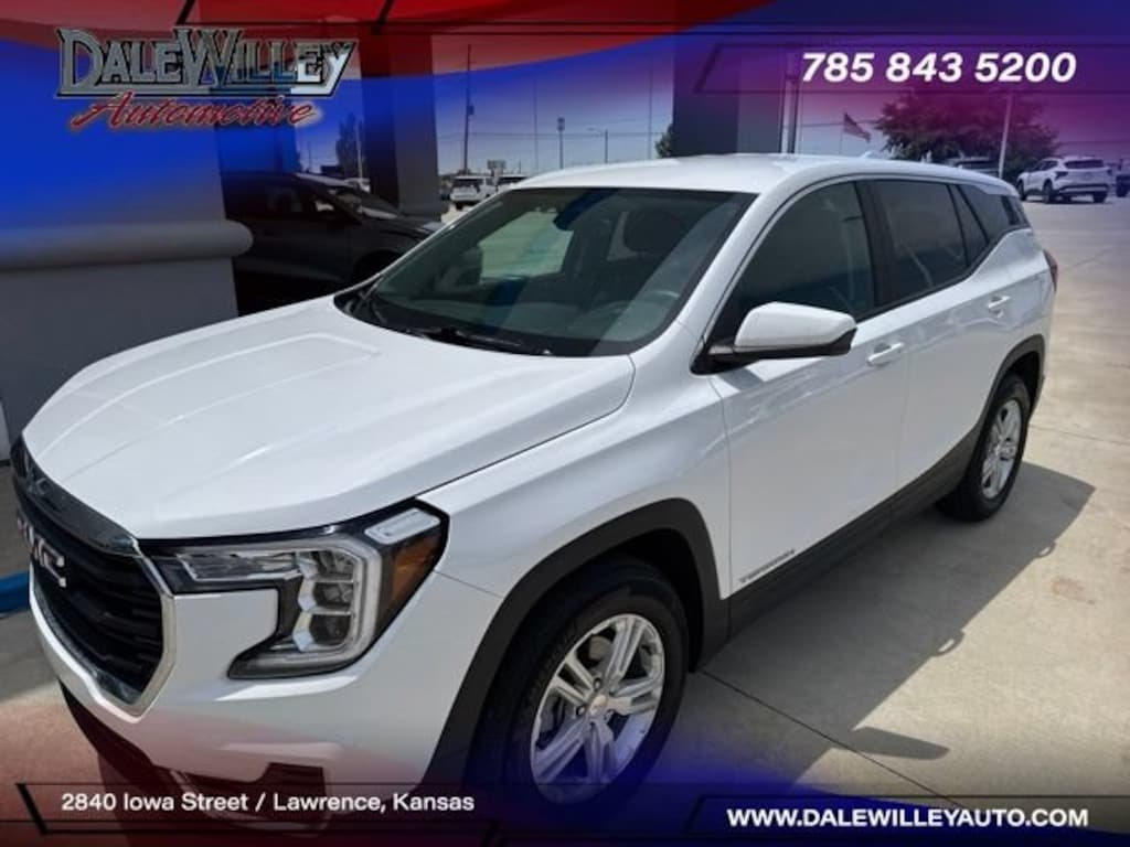Used 2024 GMC Terrain SLE SUV