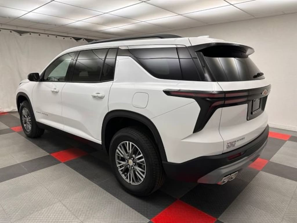 New 2026 Chevrolet Traverse LT SUV
