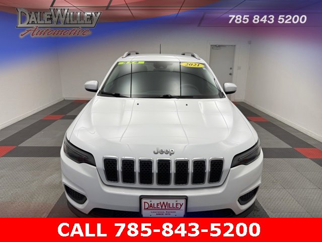 Used 2021 Jeep Cherokee Latitude with VIN 1C4PJMCB7MD230147 for sale in Kansas City
